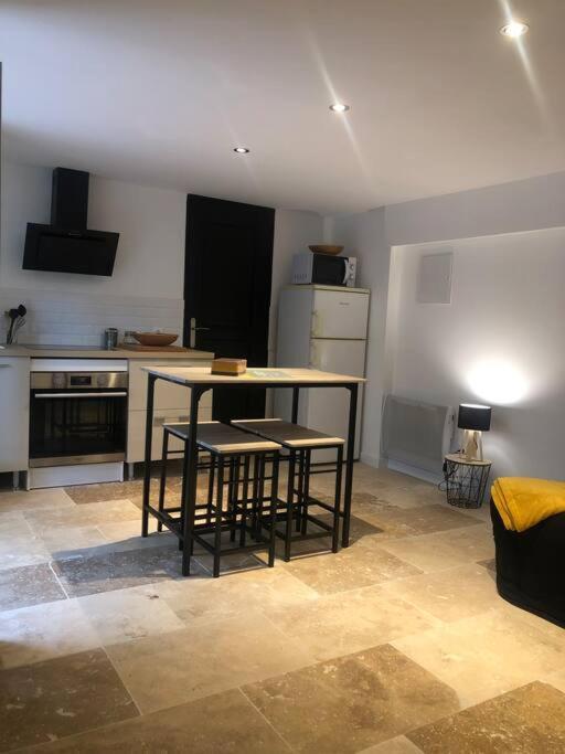 Bienvenue « A L'Ombre Du Figuier » Appartement Pieusse Buitenkant foto