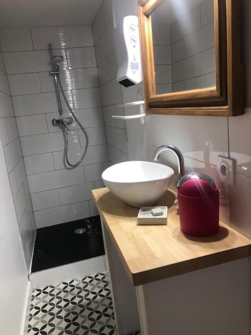 Bienvenue « A L'Ombre Du Figuier » Appartement Pieusse Buitenkant foto